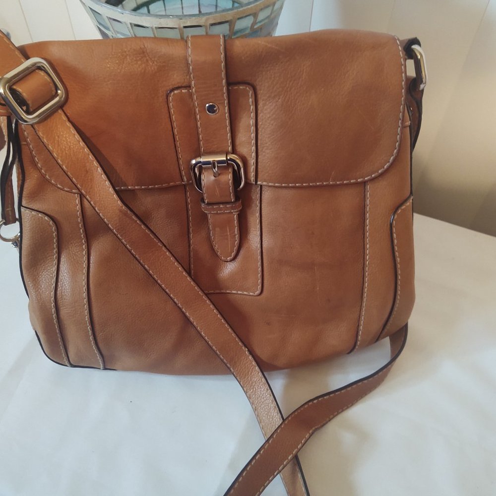 Fossil Genuine Leather Crossbody/Shoulder bag